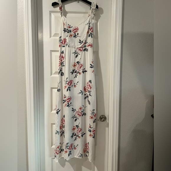 ROW A Flutter Sleeve Maxi Dress - Picture 5 of 7